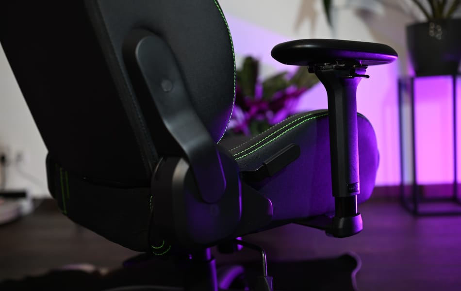 Razer Iskur Mechaniken